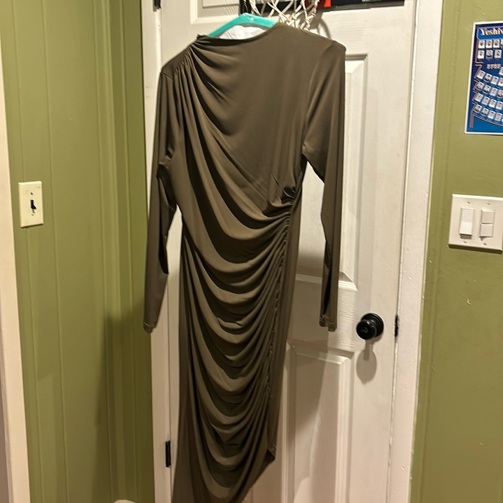 High neck ruched fitted assymtetrical dress